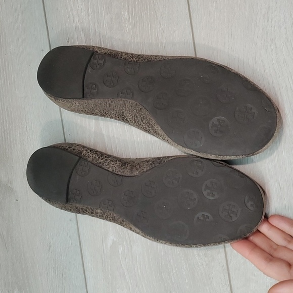 Tory Burch Womens Classic Reva brown distressed Leather Flats Ballet shoes sz 9M - Picture 10 of 12